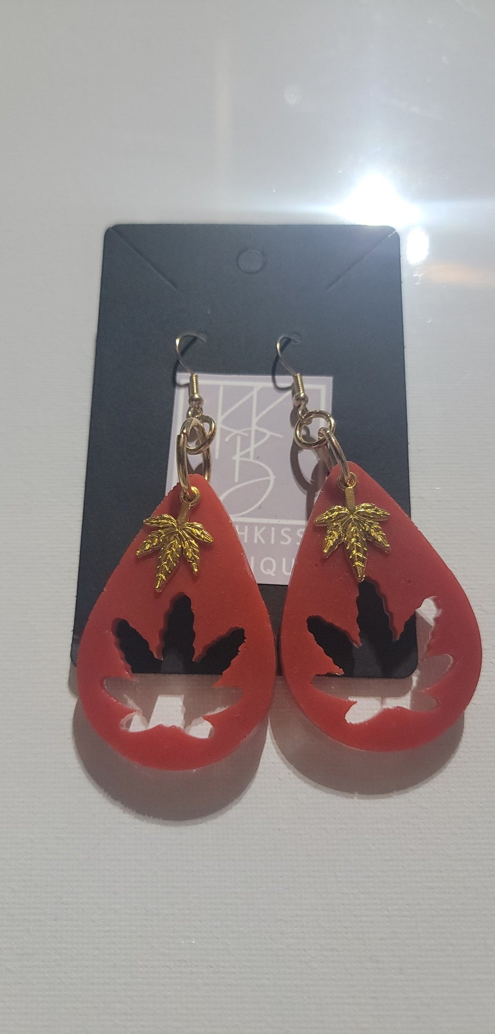 Kush earrings (med size)